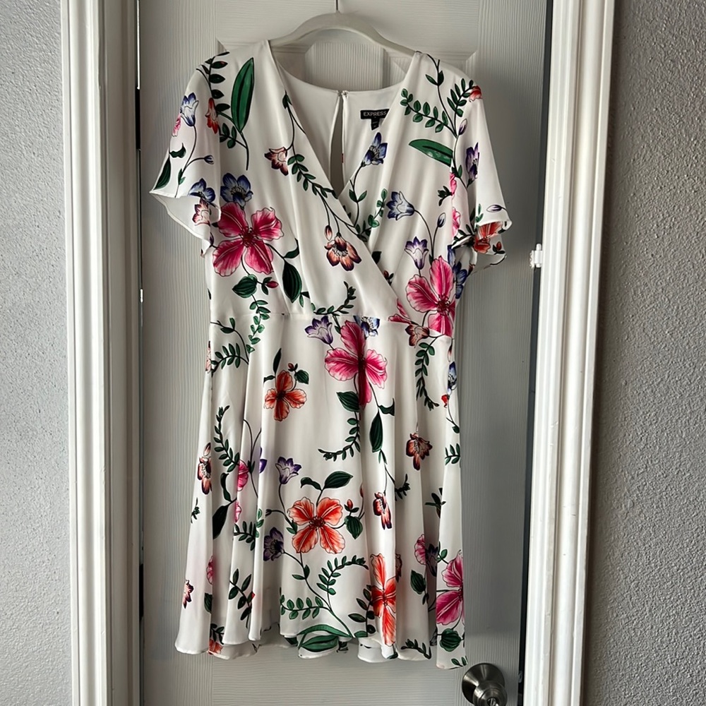 Express Summer Dress Flowers Size 12